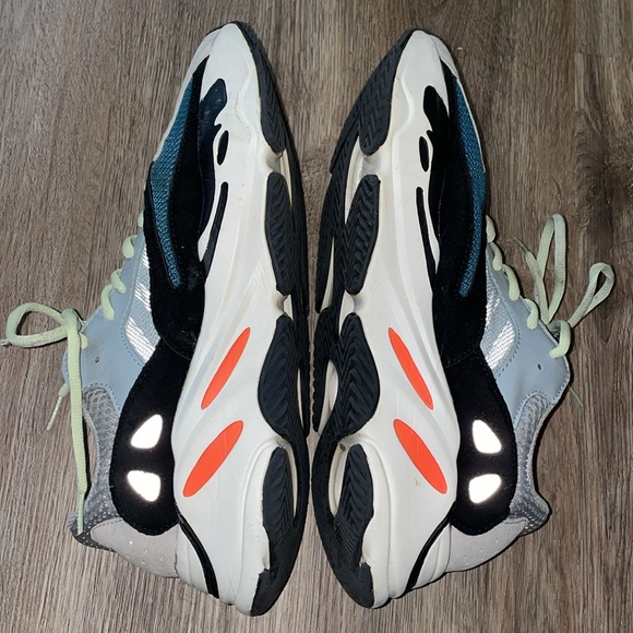 Adidas Yeezy Boost 700 Wave Runner, Size US 10 - Picture 3 of 8